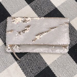 Stella & Dot Gold/White Seqiun Clutch